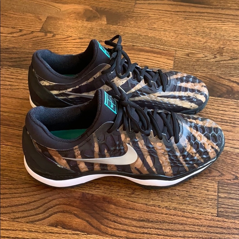 Nike Zoom Cage Tennis Shoes - Men size 9.5